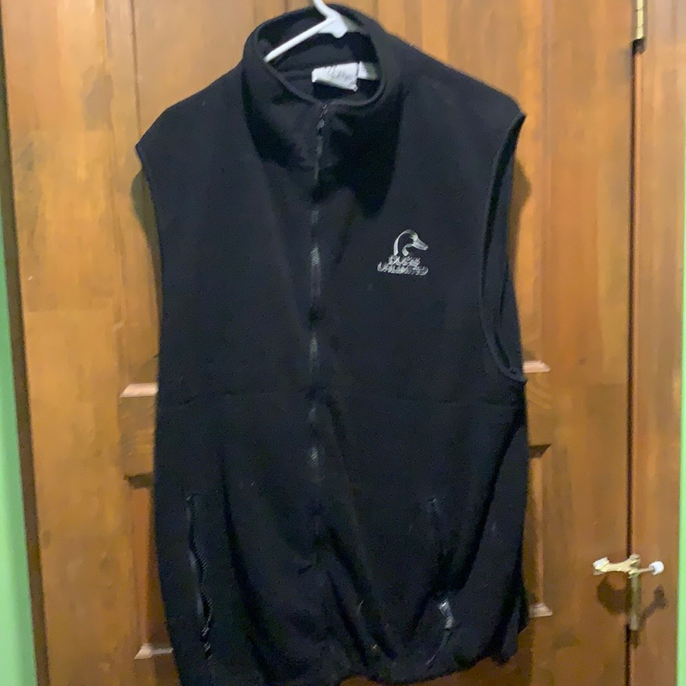 XL ducks unlimited fleece vest